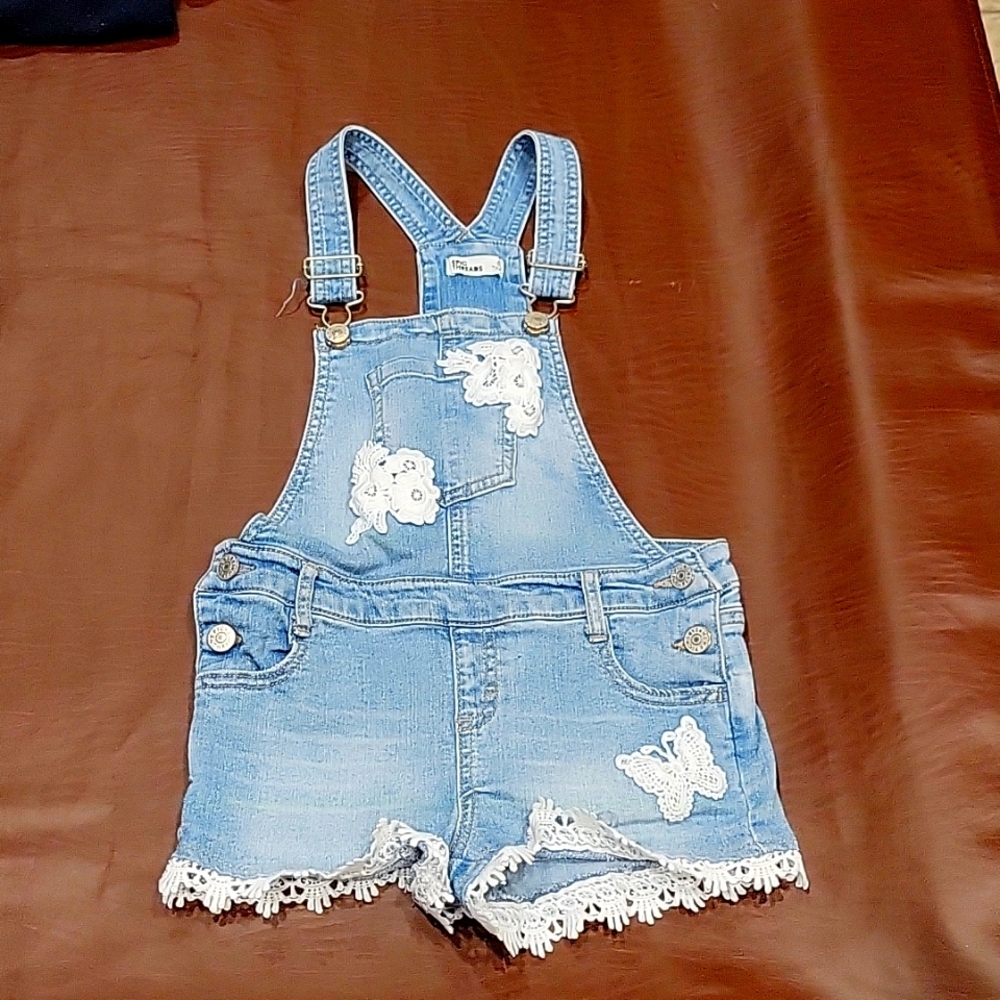 Short overalls with Crochet Size 8
